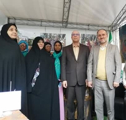 بازدید وزیر علوم، تحقیقات و فناوری از غرفۀ دانشگاه الزهرا در نخستین جشنوارۀ جذب دانشجویان بین‌الملل